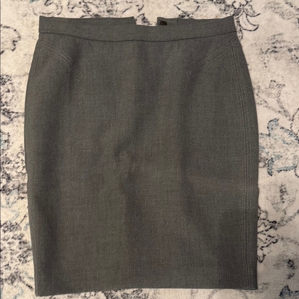 Elegant Gray Pencil Skirt